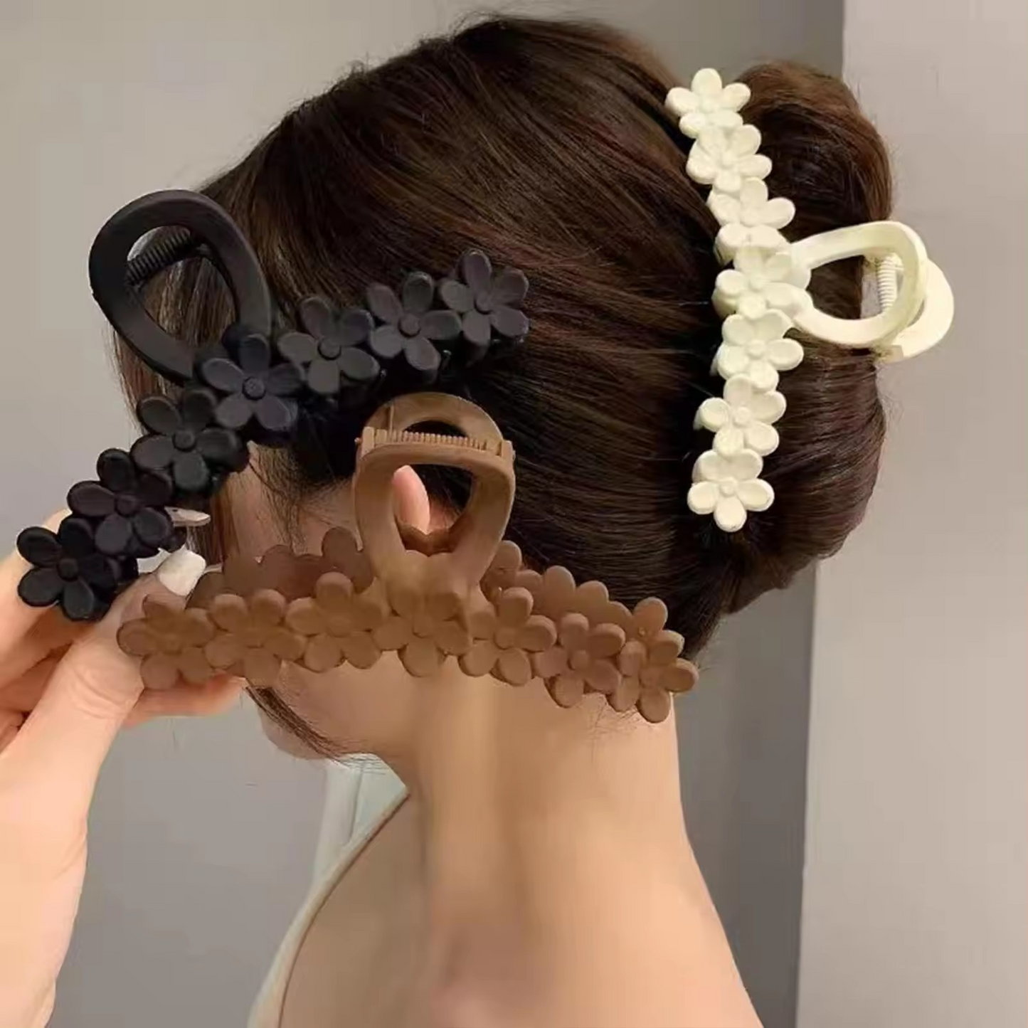Floral Matte XL Hair Claw