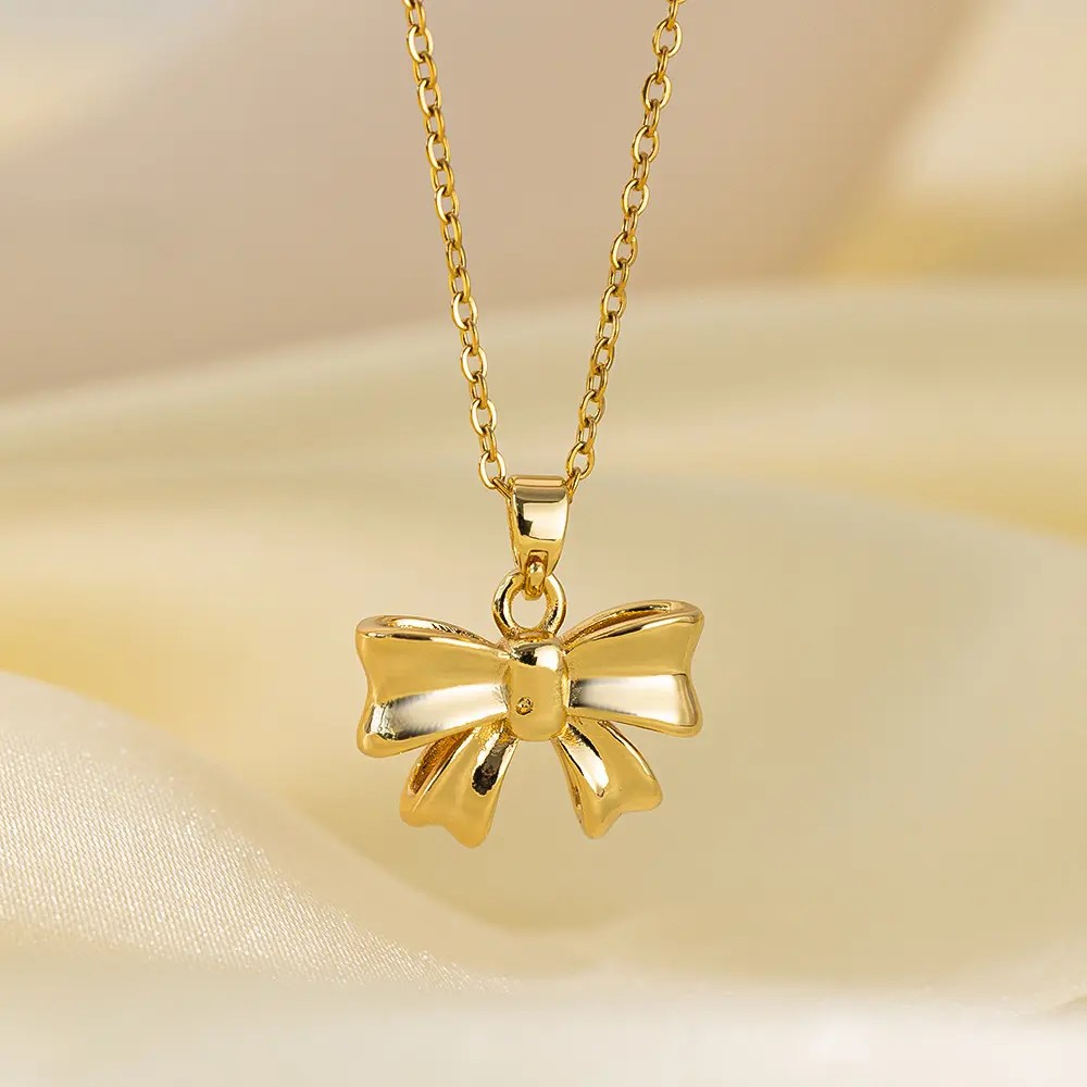 Bow Necklace