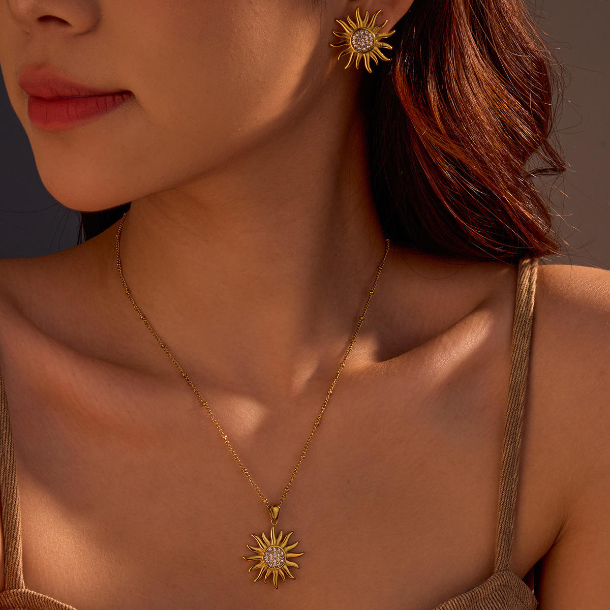 Luxury Sun Pendant Necklace