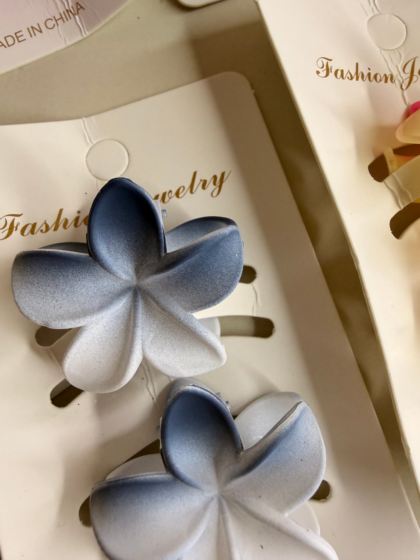 Small Floral Clip Set