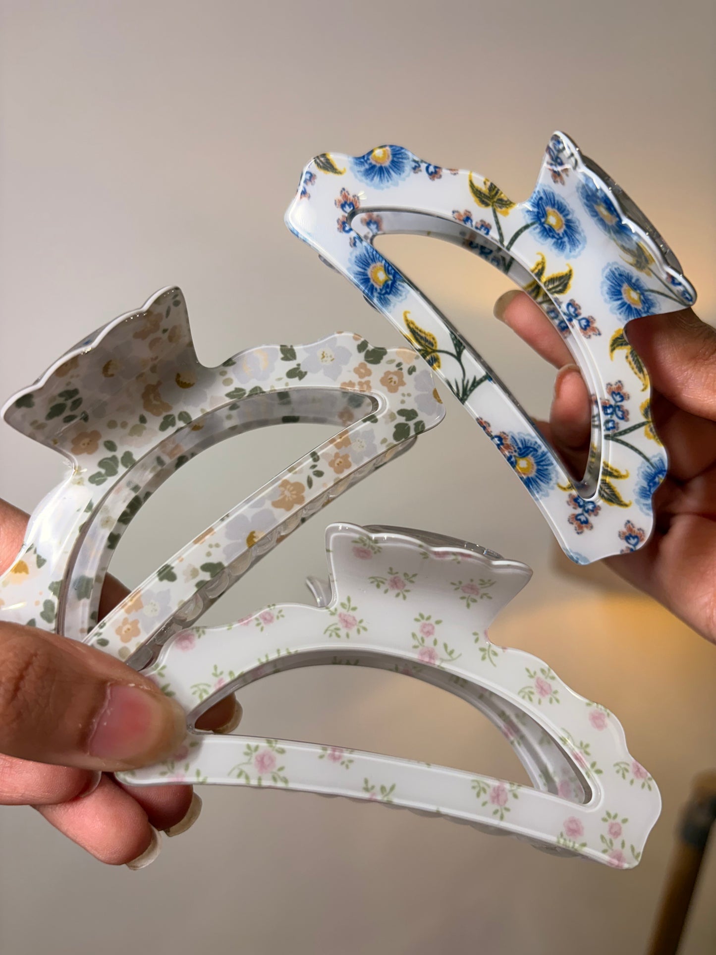 Bow Blitz Claw Clip ( Large )