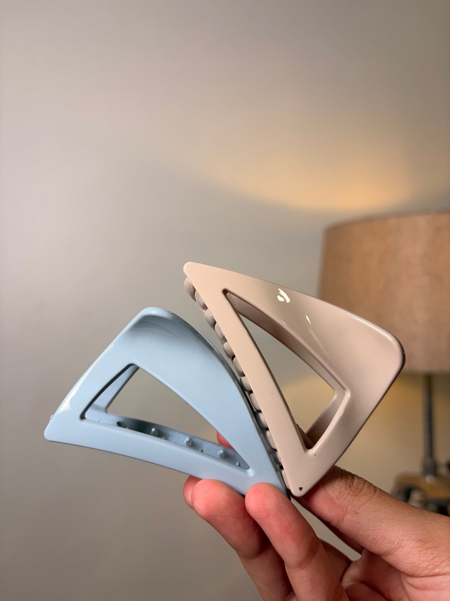 TriVibe Claw Clip ( Medium )