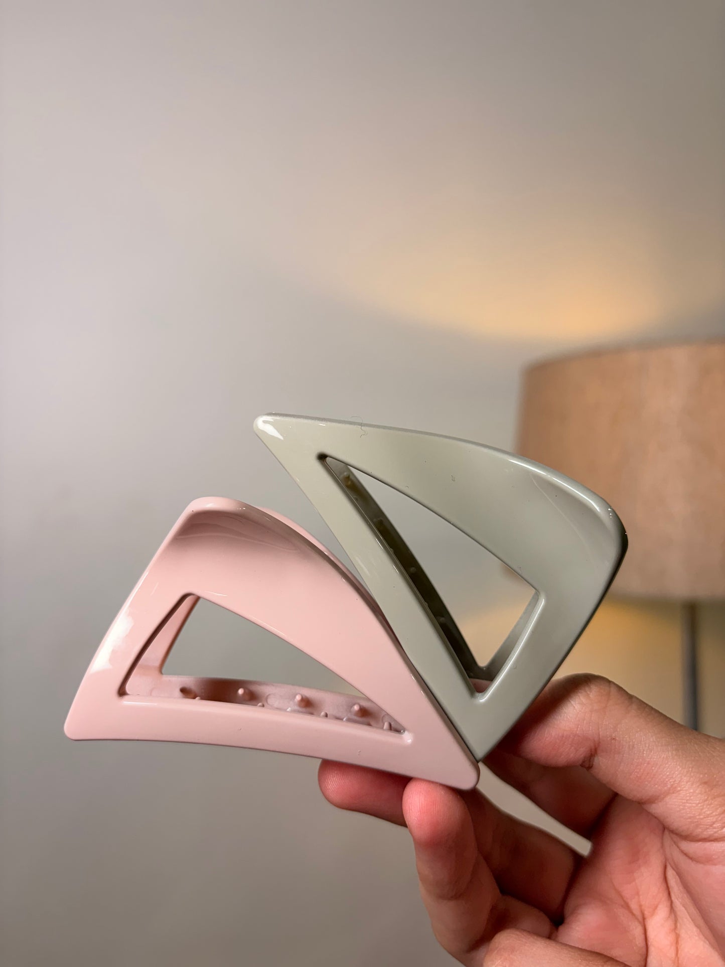 TriVibe Claw Clip ( Medium )