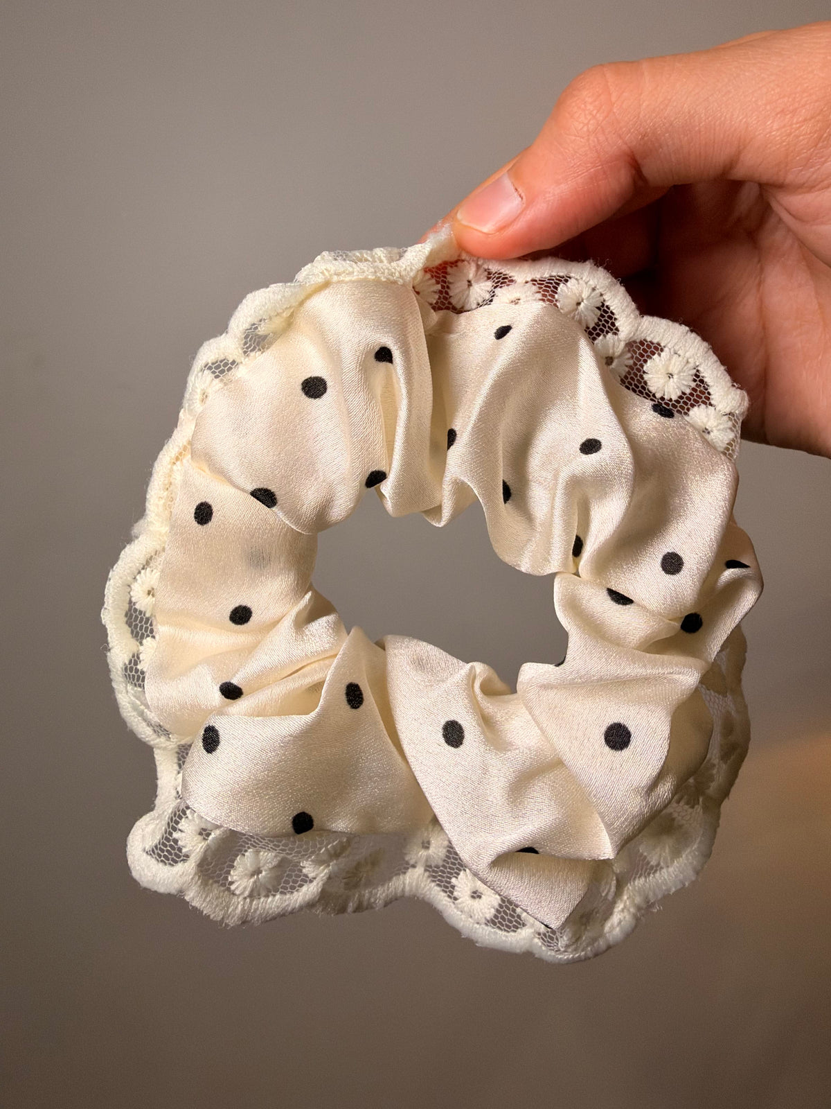 Polka Dottie Scrunchie 🎀
