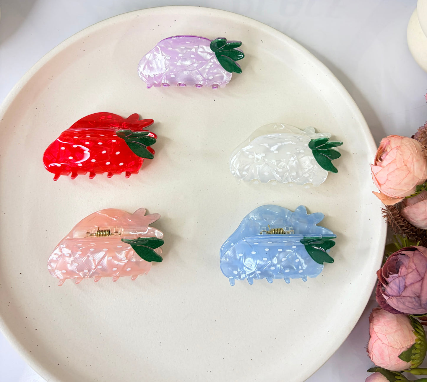 Strawberry Hair Claw ( Medium )