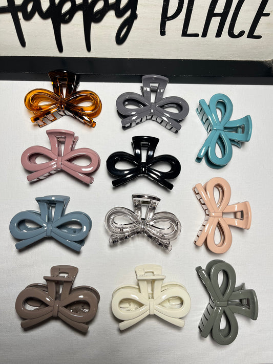 Shiny Medium Size Bow Claw Clip