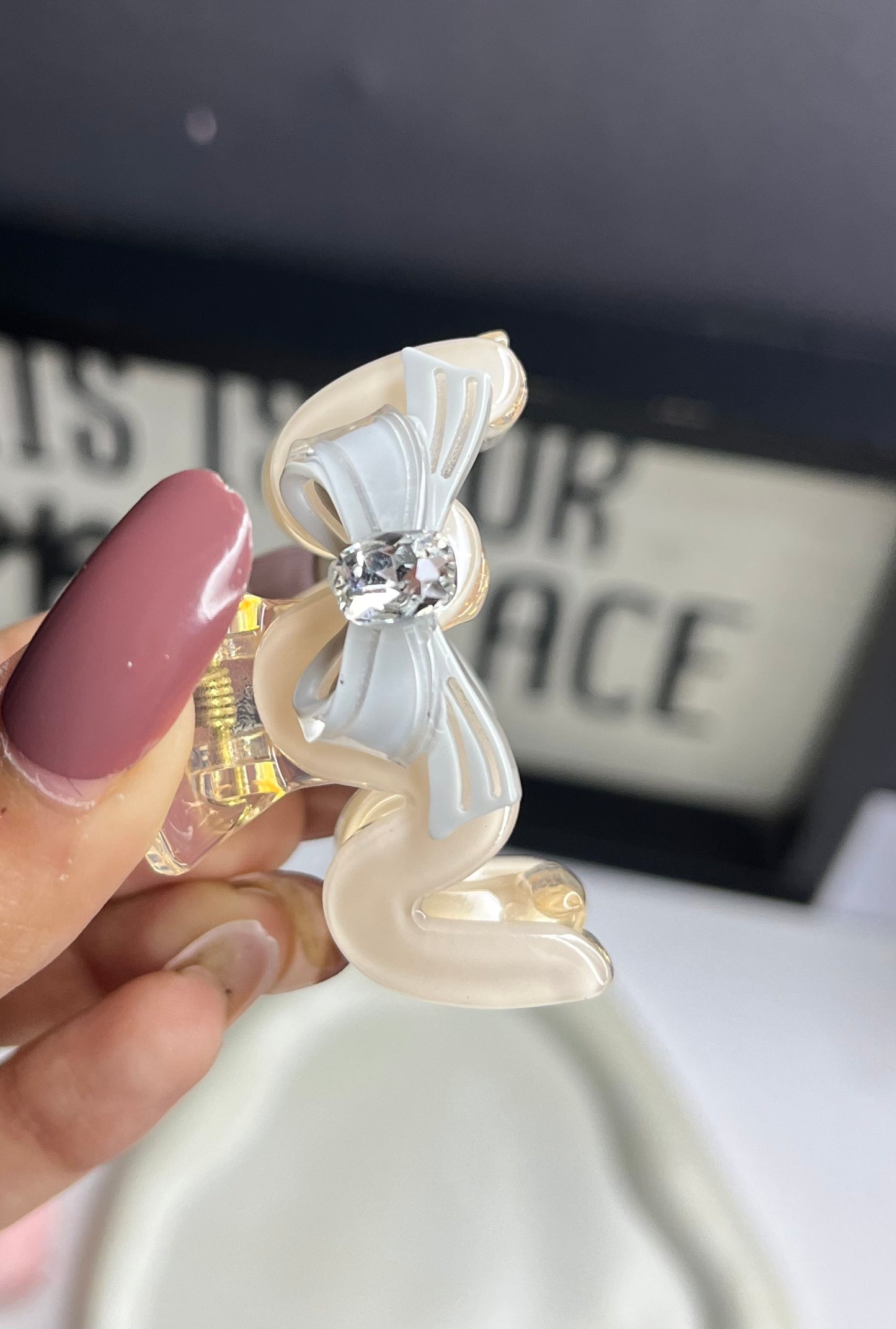 Zig Zag Bow Claw Clip ( Small )