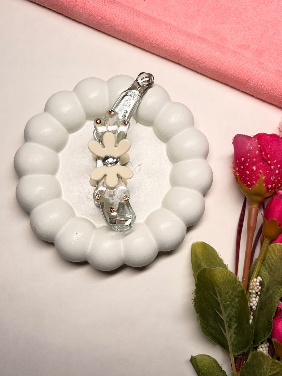 Petal Pop Mirchi Banana Clip